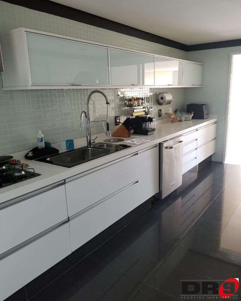 Apartamento, 3 quartos, 210 m² - Foto 2