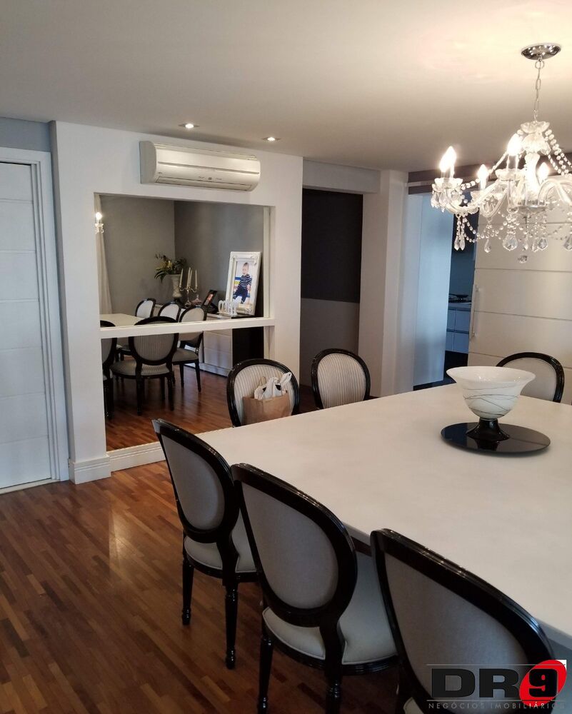 Apartamento, 3 quartos, 210 m² - Foto 1