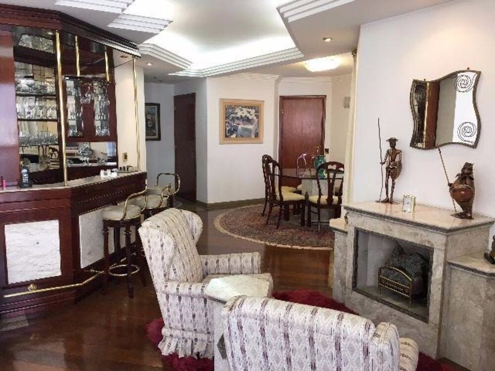 Apartamento à venda com 4 quartos, 186m² - Foto 1