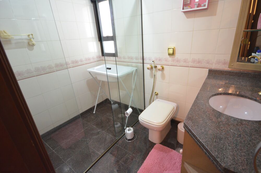 Apartamento à venda com 4 quartos, 263m² - Foto 4