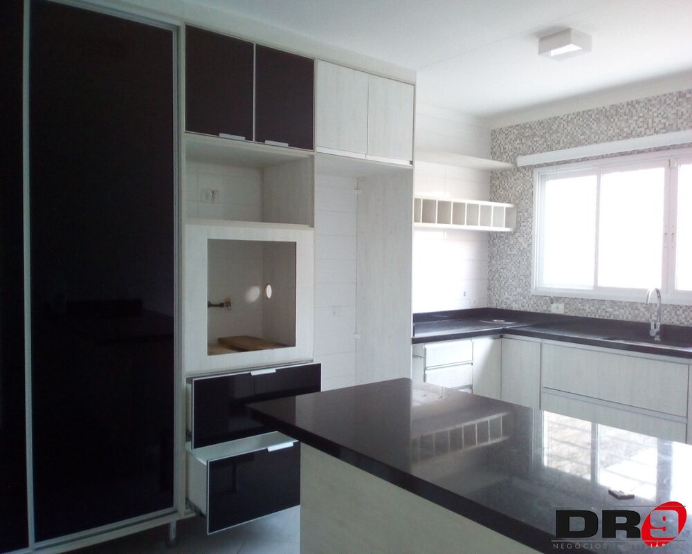 Casa, 3 quartos, 196 m² - Foto 4