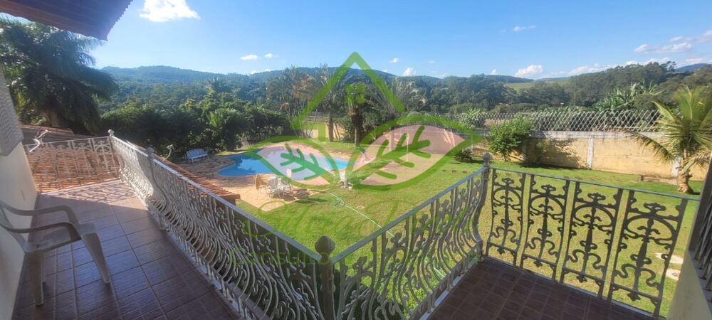 Chácara à venda com 3 quartos, 400m² - Foto 1