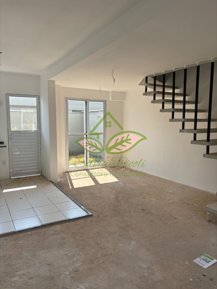Casa de Condomínio à venda com 2 quartos, 79m² - Foto 2