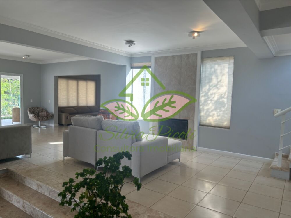Casa de Condomínio à venda com 4 quartos, 461m² - Foto 1