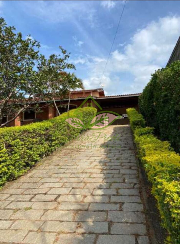 Chácara à venda com 3 quartos, 278m² - Foto 2