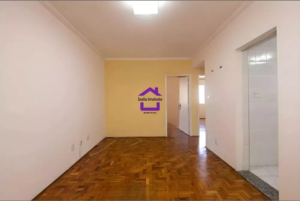 Apartamento à venda com 2 quartos, 70m² - Foto 2