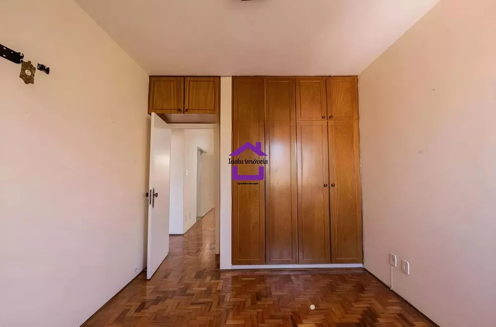 Apartamento à venda com 2 quartos, 70m² - Foto 4