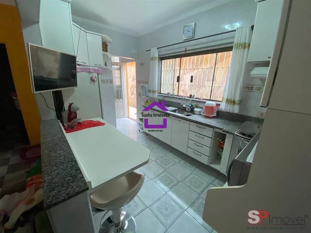 Sobrado à venda com 4 quartos, 160m² - Foto 4