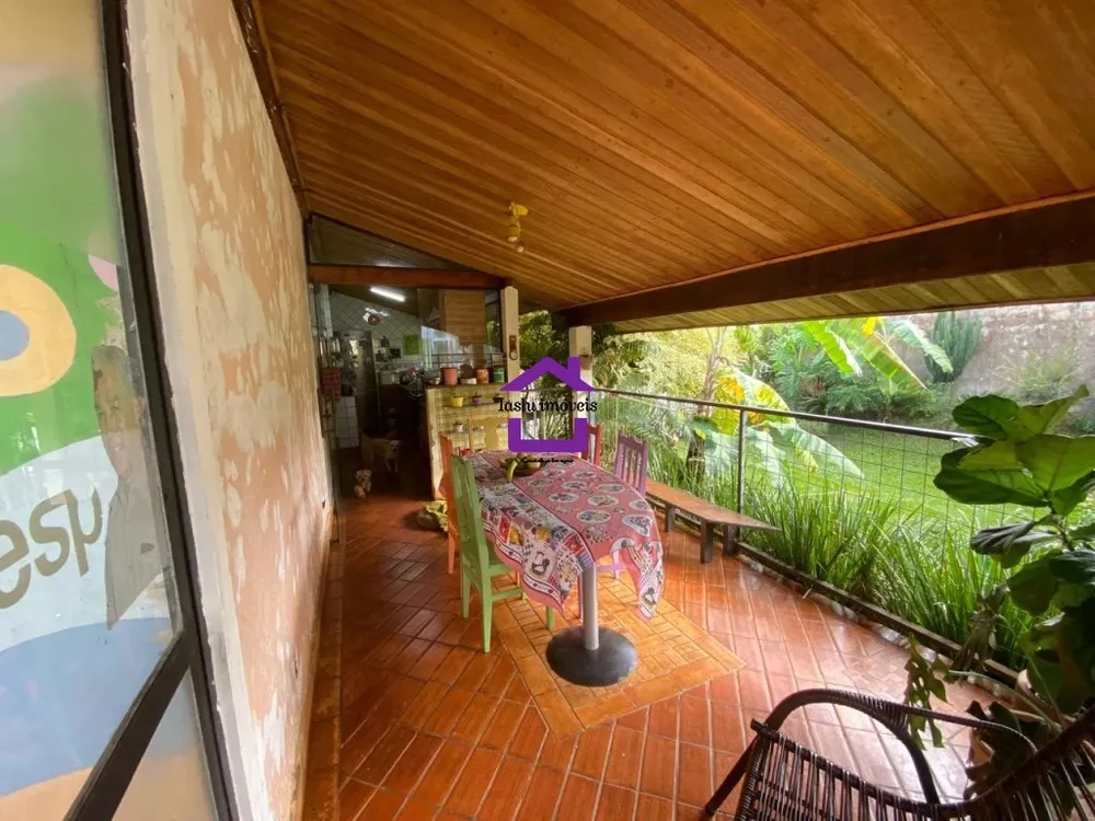 Casa, 5 quartos, 1104 m² - Foto 1