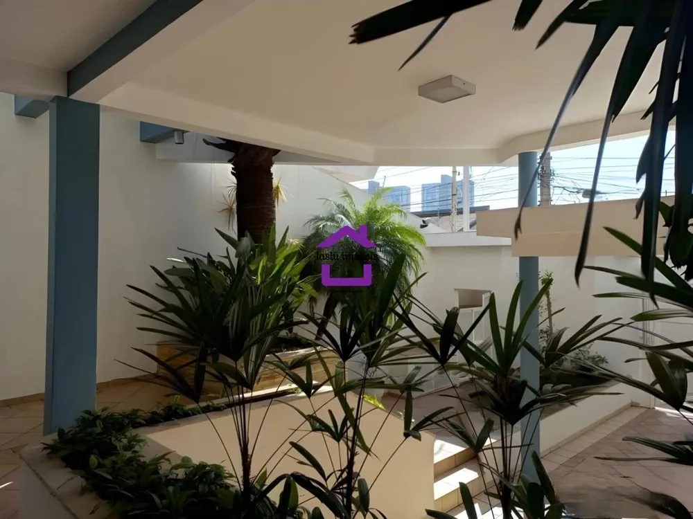 Sobrado, 3 quartos, 354 m² - Foto 1