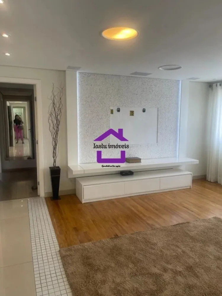 Apartamento, 3 quartos, 178 m² - Foto 1
