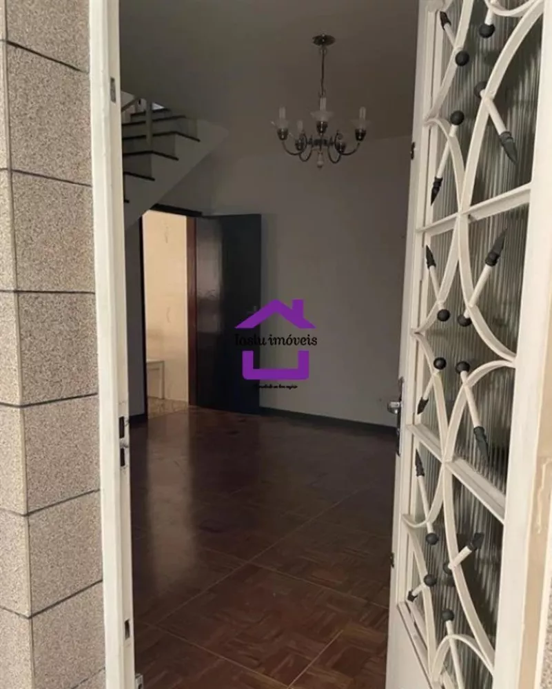 Sobrado à venda com 3 quartos, 138m² - Foto 2