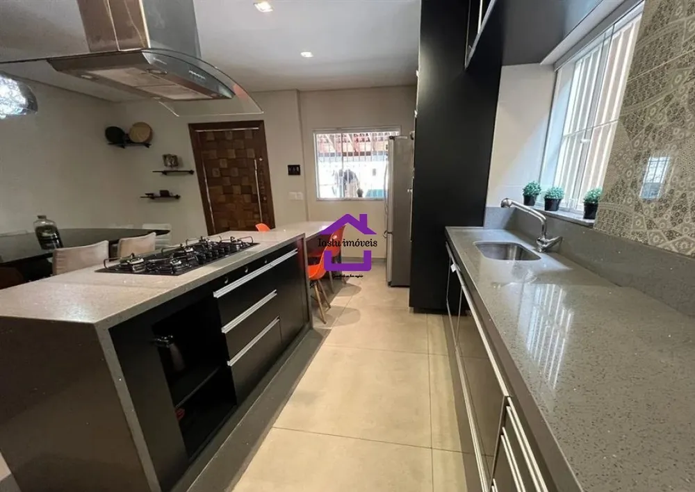 Sobrado, 3 quartos, 272 m² - Foto 8