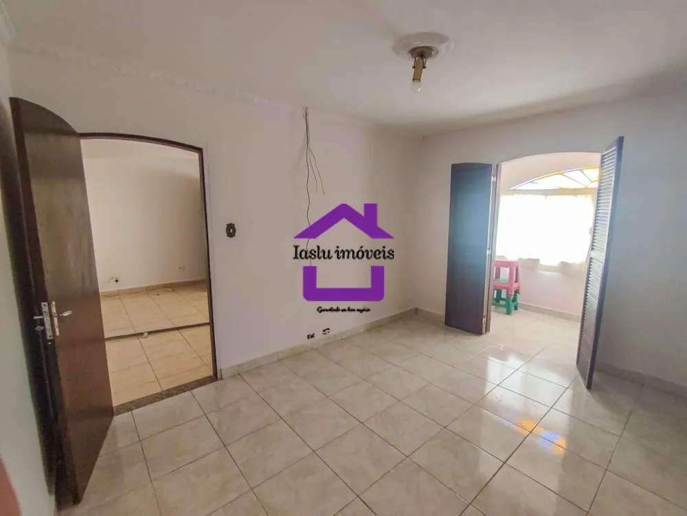 Sobrado, 4 quartos, 250 m² - Foto 1