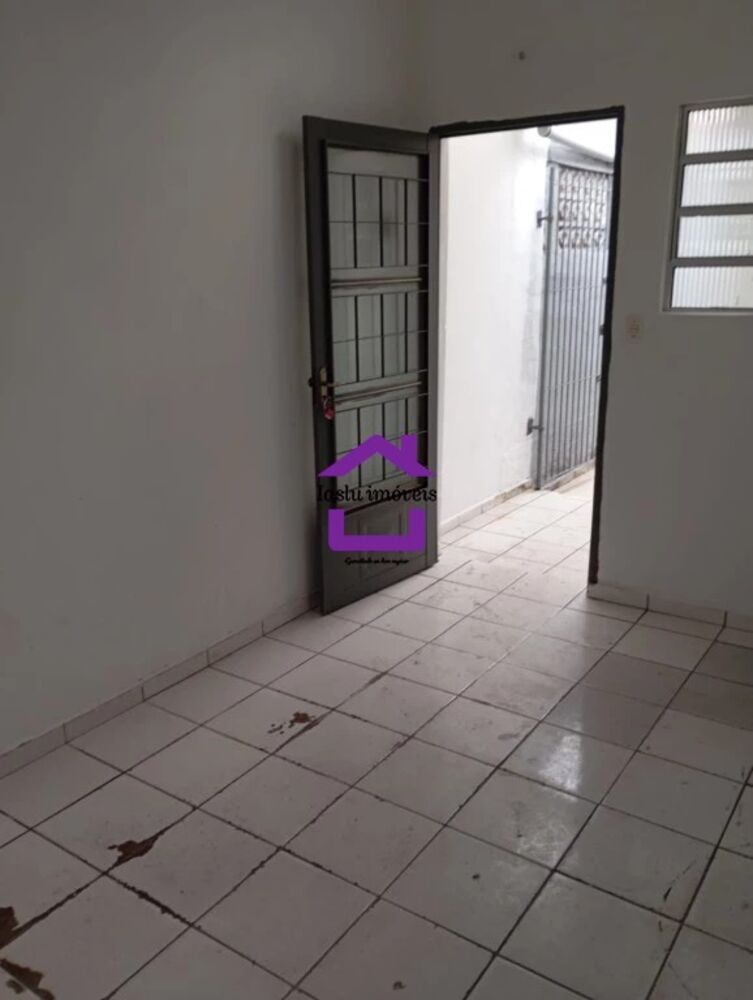Casa para alugar com 1 quarto, 45m² - Foto 2