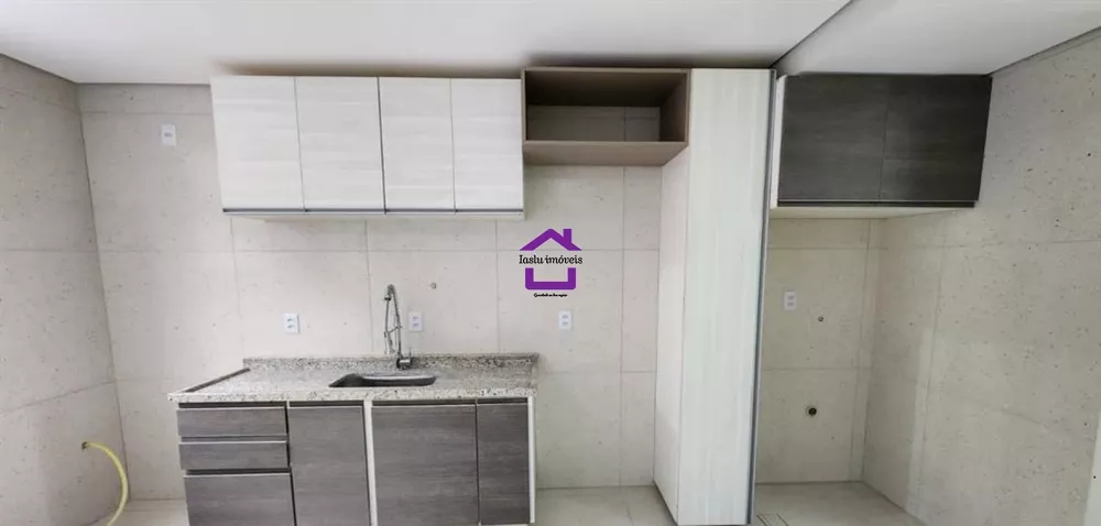 Casa para alugar com 2 quartos, 45m² - Foto 3