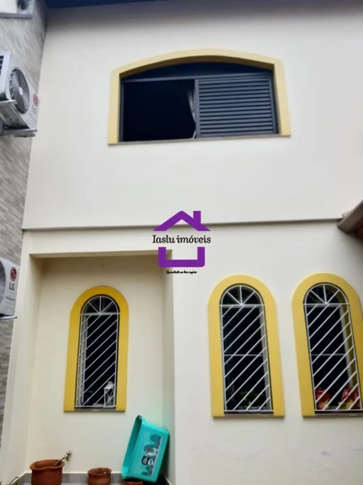 Sobrado, 4 quartos, 198 m² - Foto 1