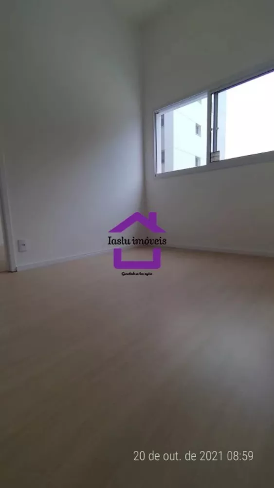 Apartamento à venda com 2 quartos, 33m² - Foto 3