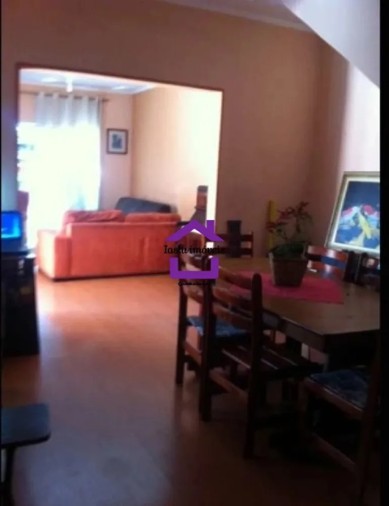 Casa, 4 quartos, 250 m² - Foto 1