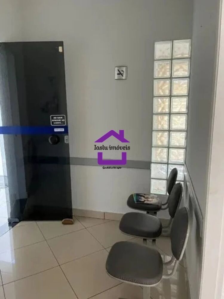 Sobrado, 6 quartos, 220 m² - Foto 1