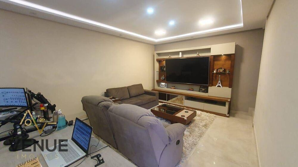 Sobrado, 2 quartos, 180 m² - Foto 1