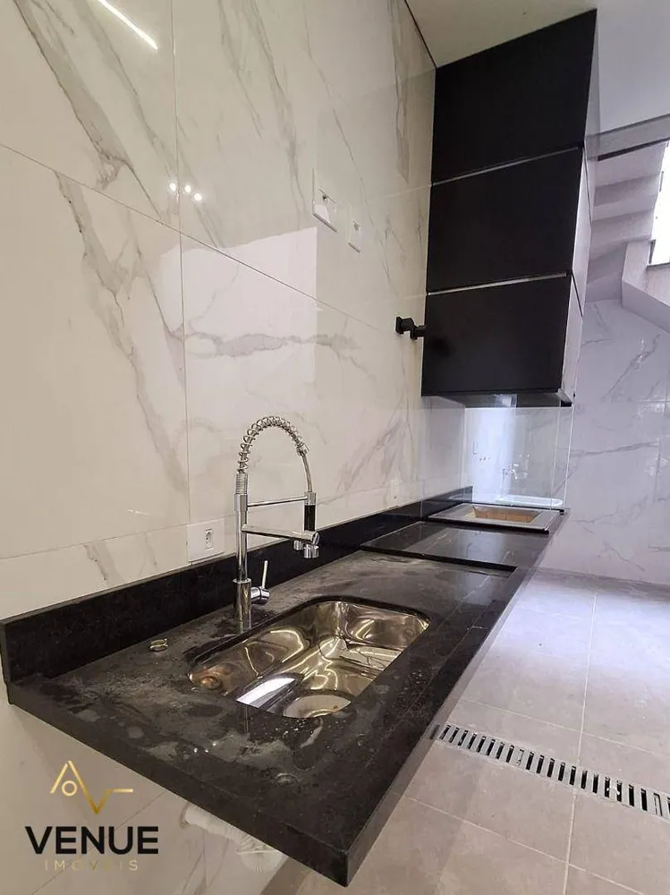 Sobrado, 3 quartos, 184 m² - Foto 1