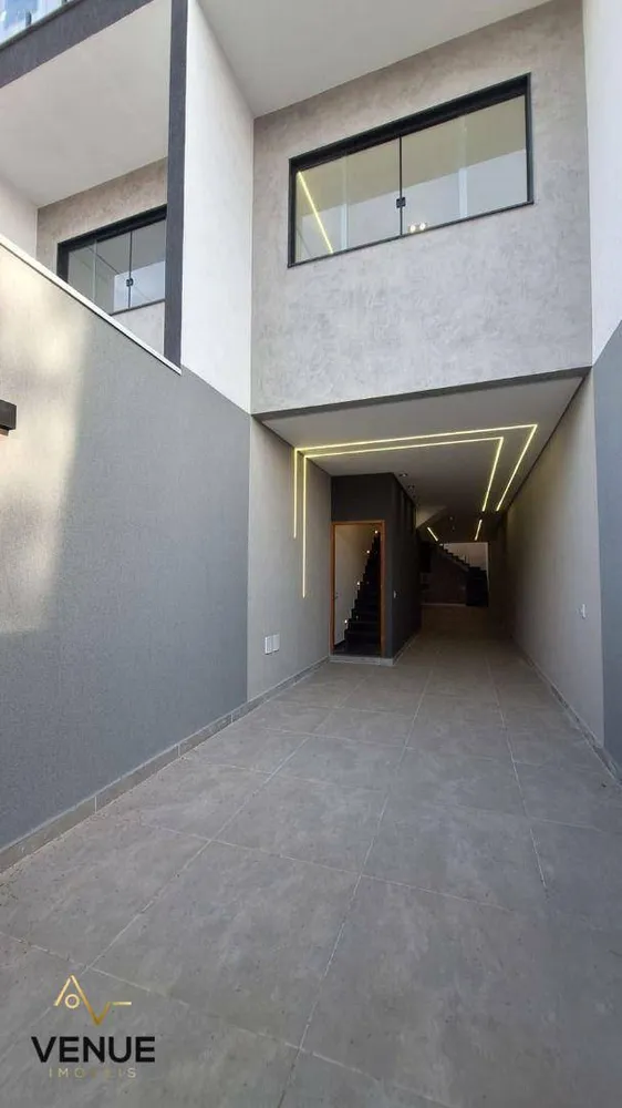 Sobrado, 3 quartos, 184 m² - Foto 2