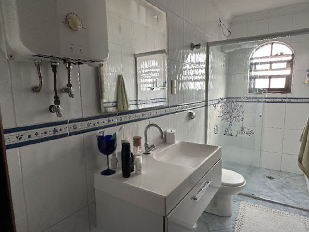 Sobrado, 3 quartos, 232 m² - Foto 1