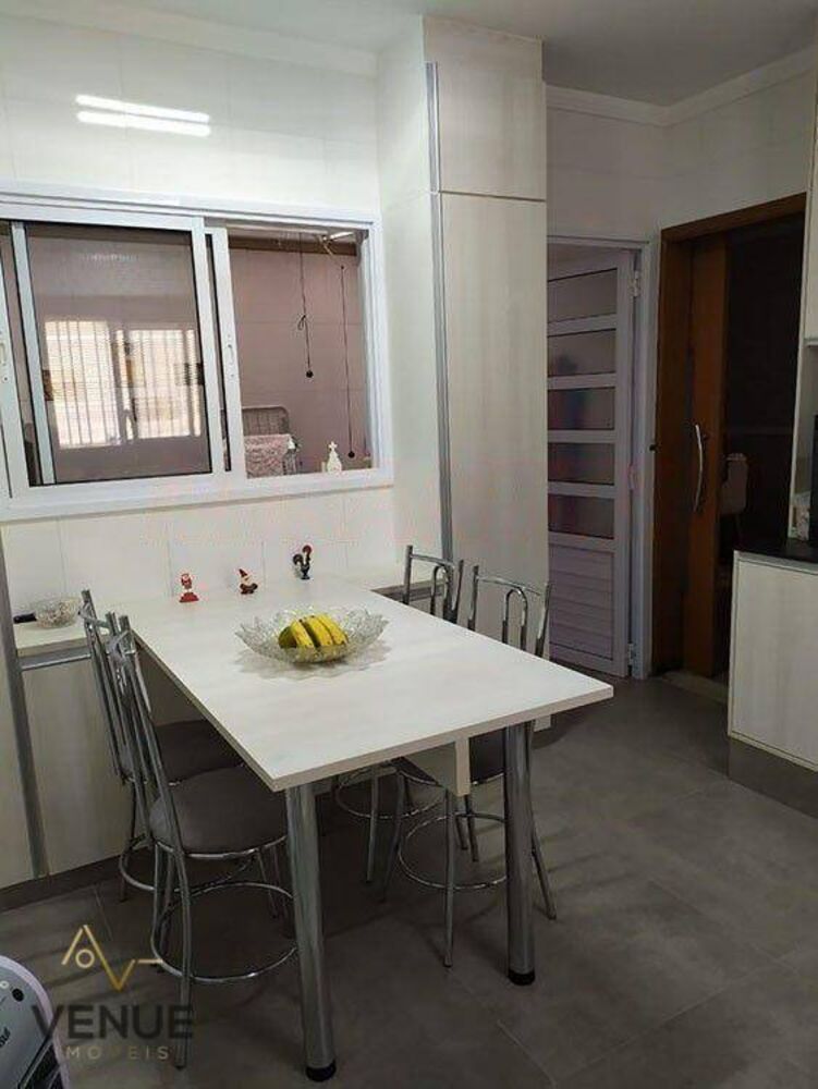 Sobrado, 3 quartos, 189 m² - Foto 1