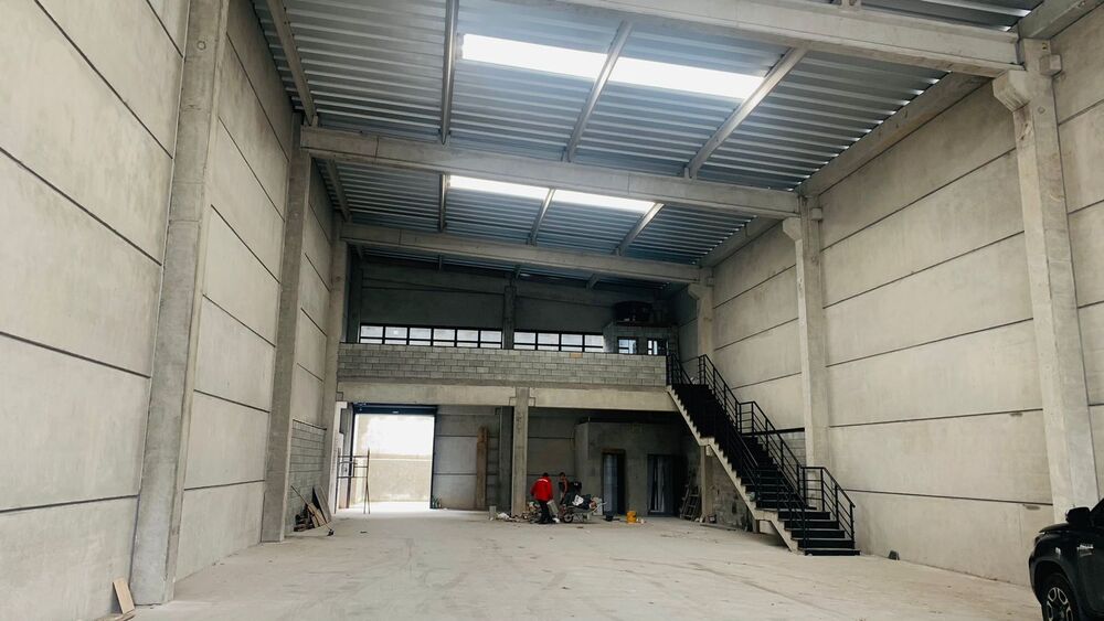 Depósito-Galpão, 700 m² - Foto 2