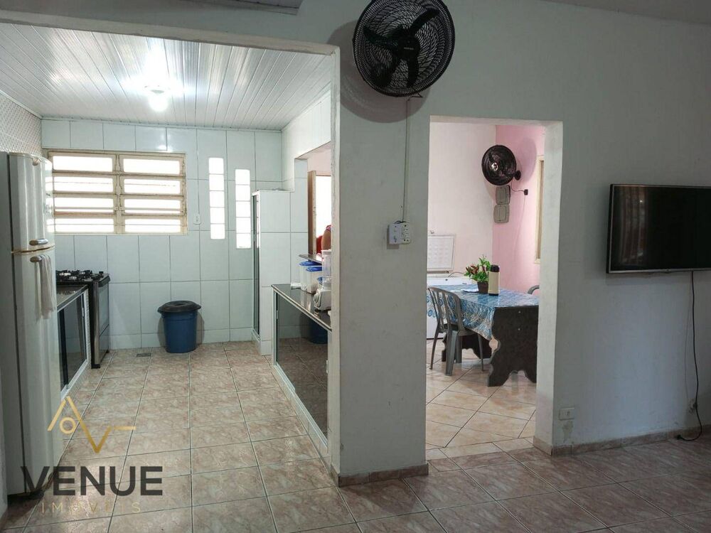 Sobrado, 6 quartos, 270 m² - Foto 1