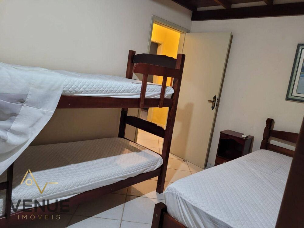 Casa de Condomínio à venda com 3 quartos, 272m² - Foto 4