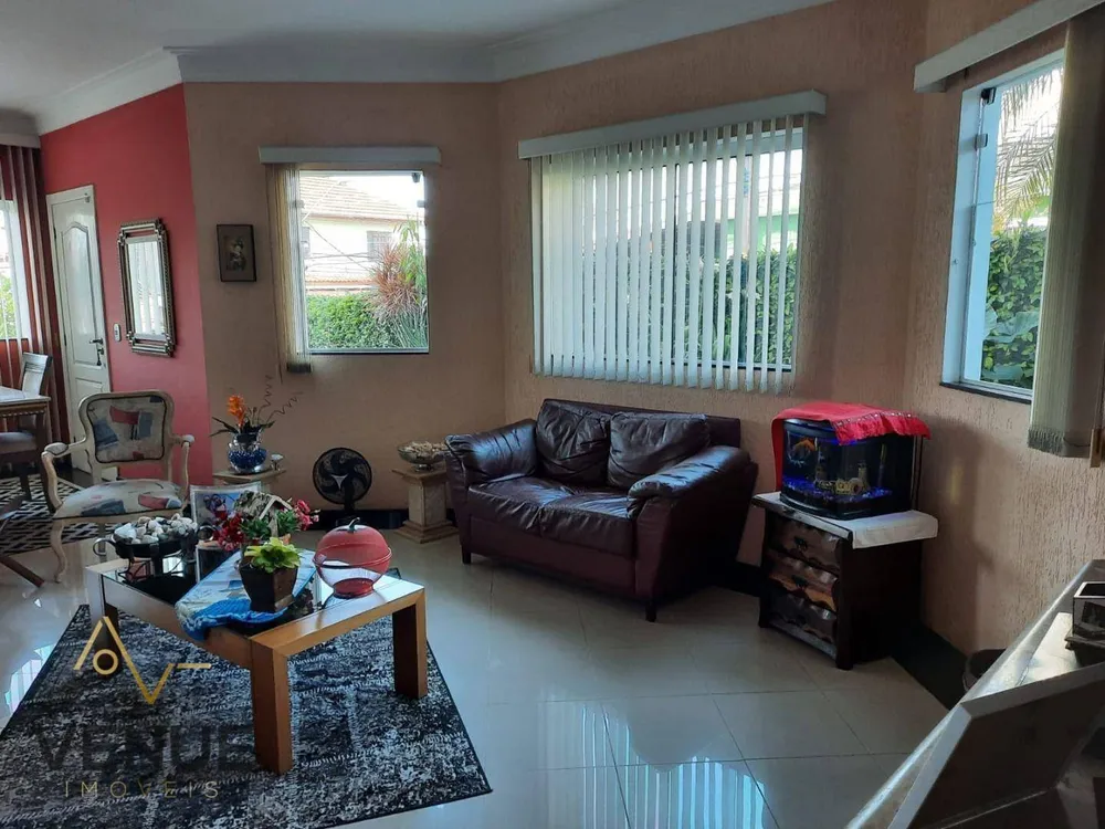 Sobrado, 3 quartos, 225 m² - Foto 2