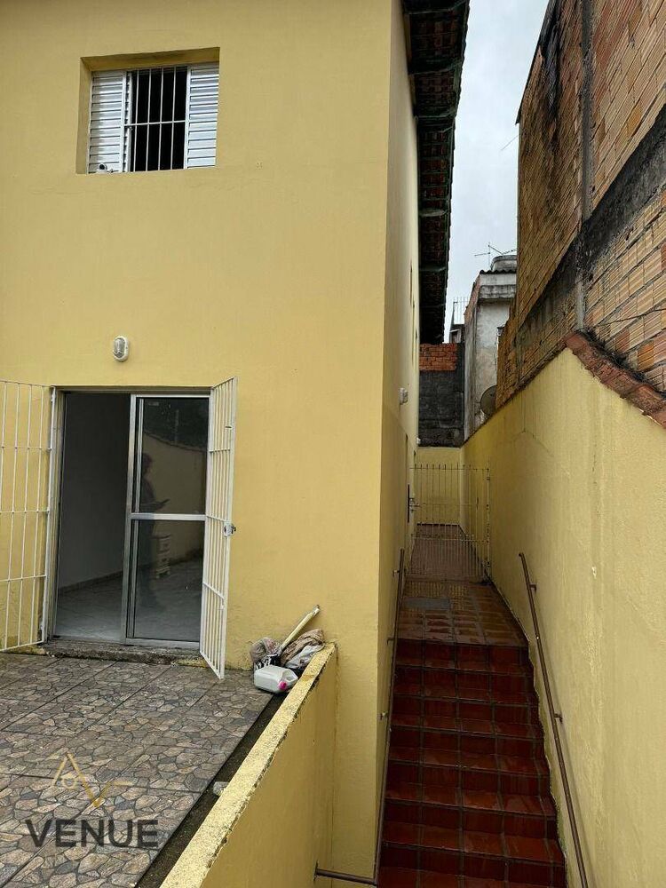 Sobrado, 3 quartos, 214 m² - Foto 2