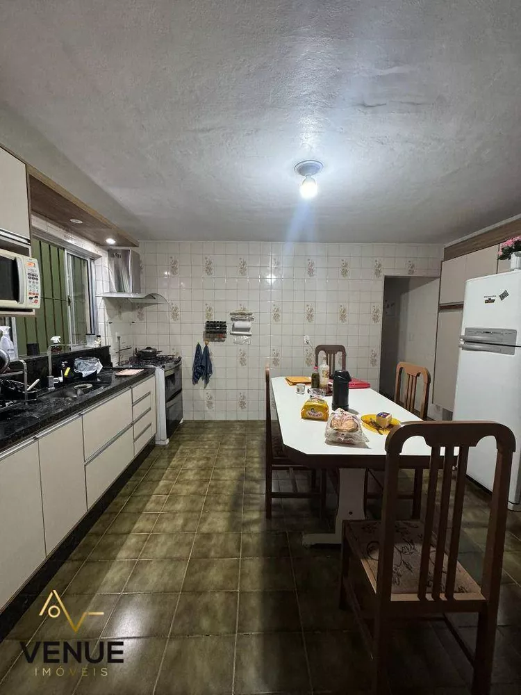 Sobrado, 3 quartos, 231 m² - Foto 3