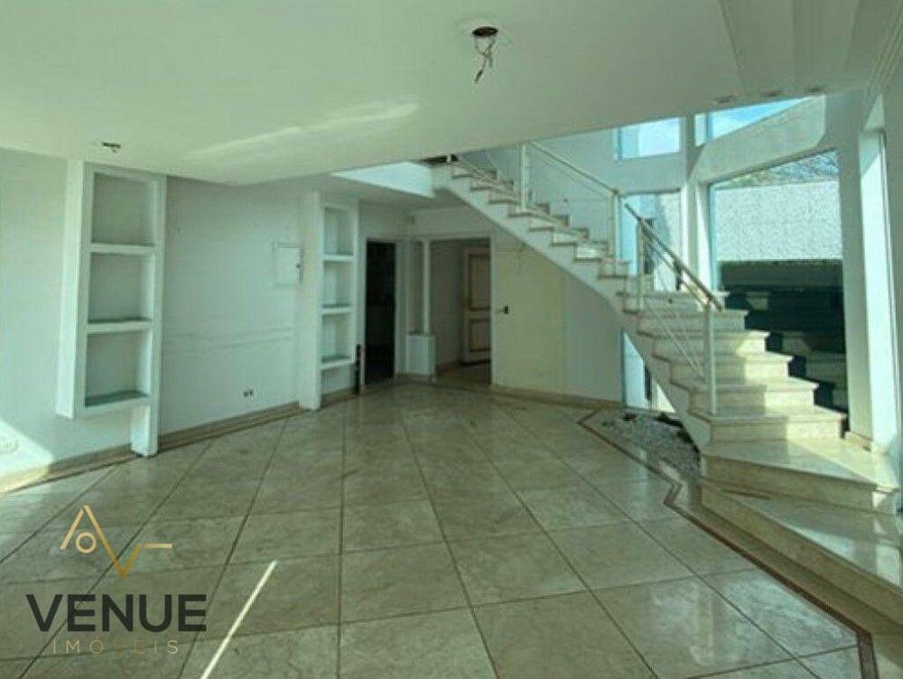 Sobrado, 2 quartos, 377 m² - Foto 2