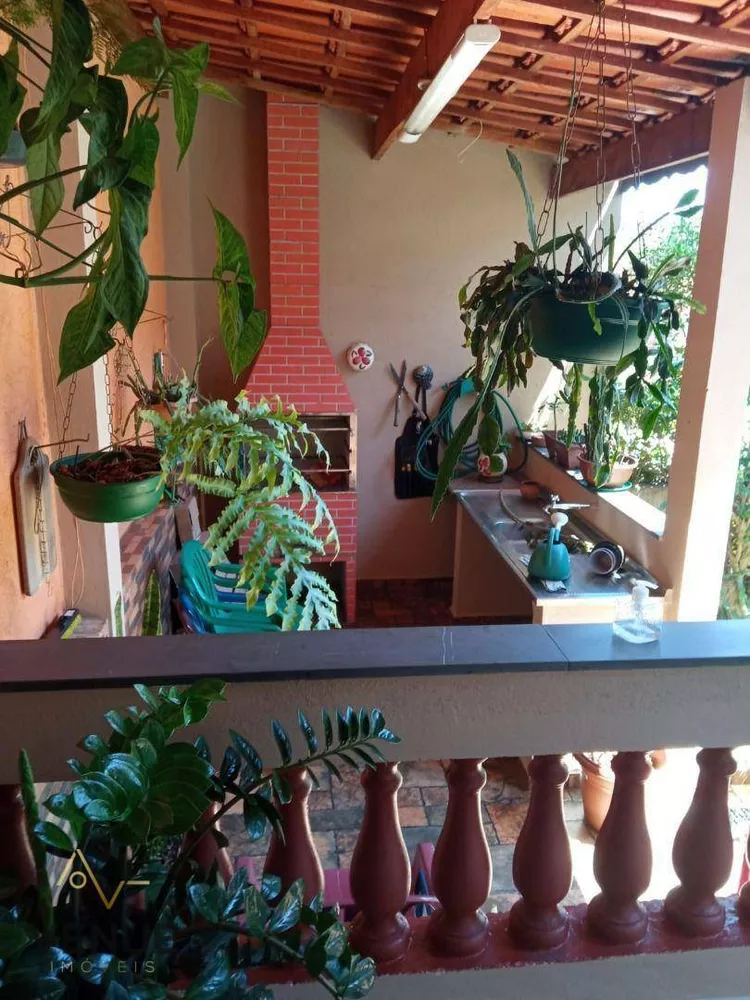 Sobrado, 4 quartos, 180 m² - Foto 1