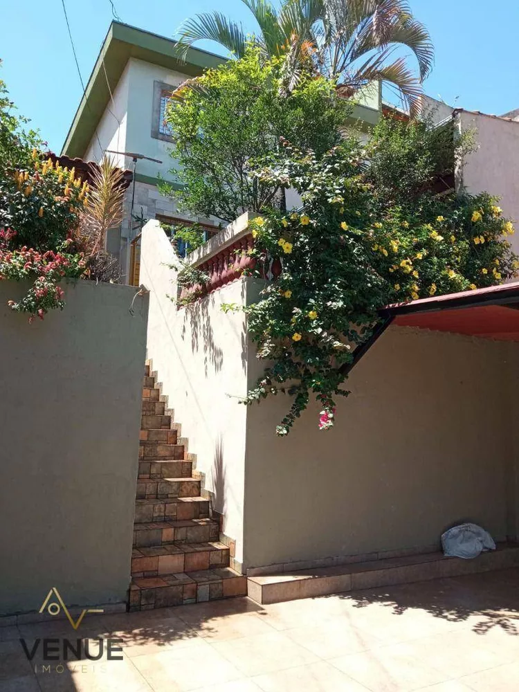 Sobrado, 4 quartos, 180 m² - Foto 2