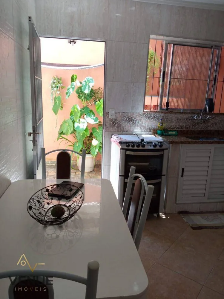 Sobrado, 4 quartos, 180 m² - Foto 4