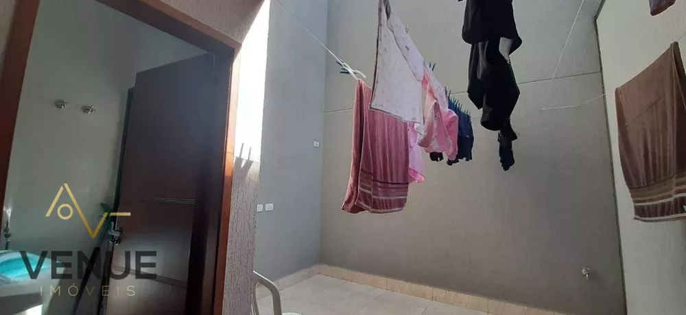 Sobrado à venda com 3 quartos, 180M2 - Foto 4