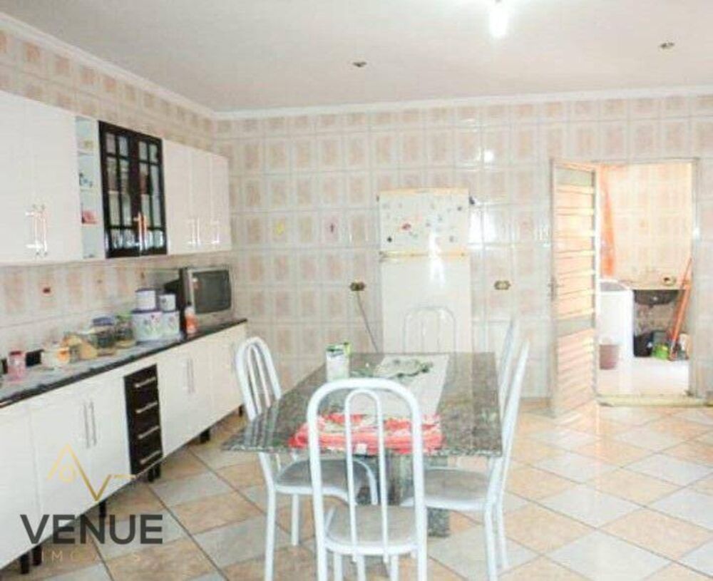 Sobrado, 2 quartos, 300 m² - Foto 1