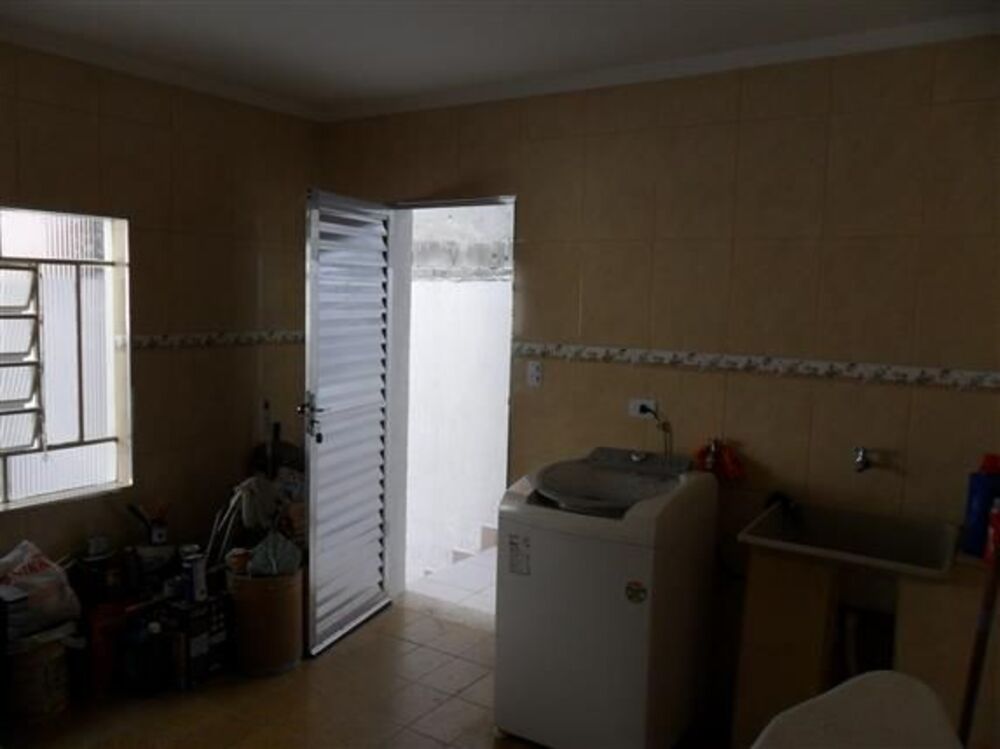 Sobrado à venda com 4 quartos, 300m² - Foto 2