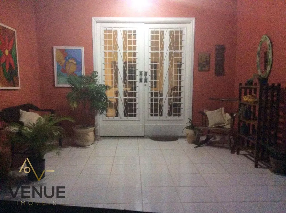 Casa, 3 quartos, 298 m² - Foto 2
