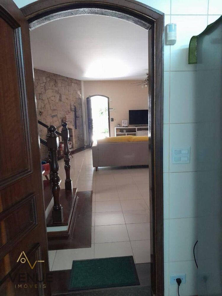 Sobrado, 3 quartos, 200 m² - Foto 15