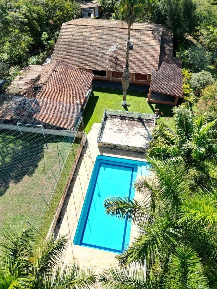 Chácara, 5 quartos, 3100 m² - Foto 1