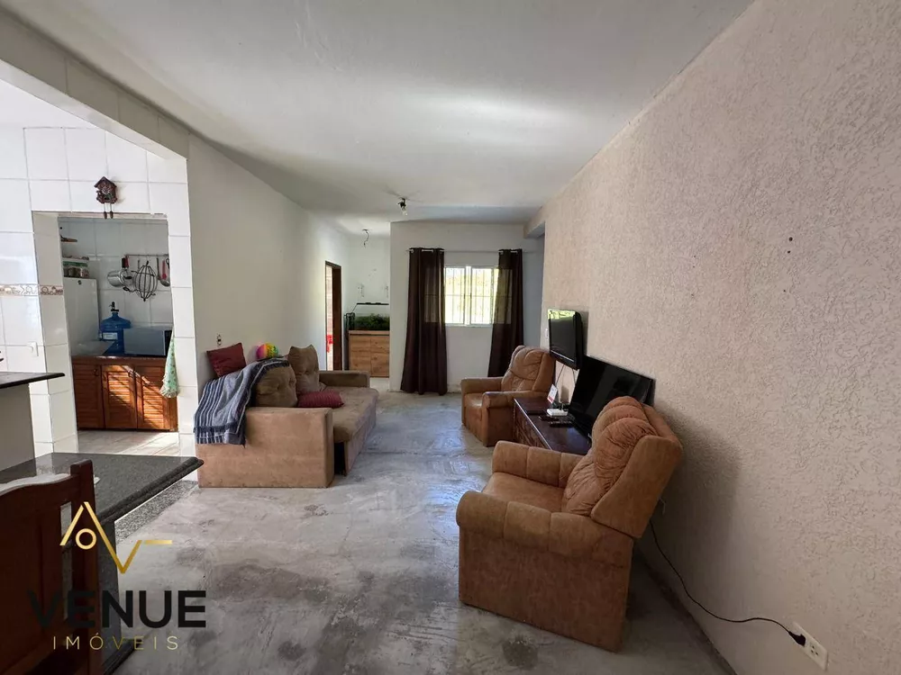 Chácara, 2 quartos, 1642 m² - Foto 1