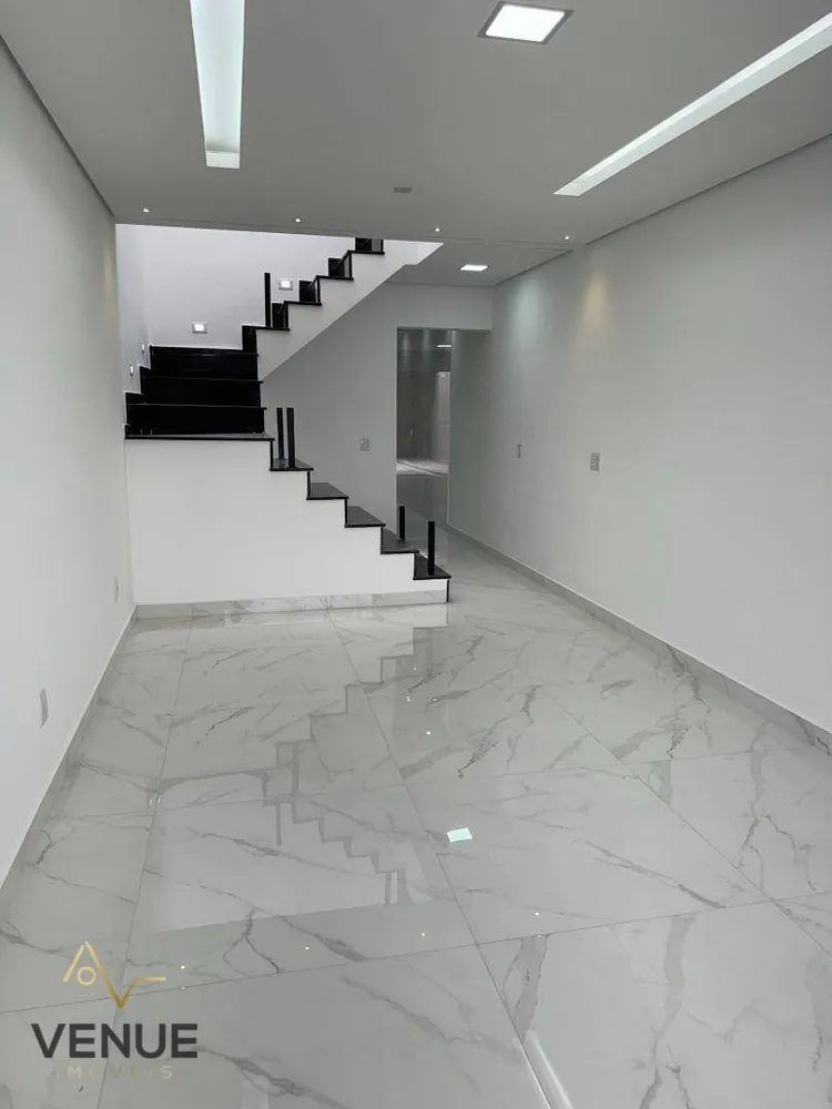 Sobrado, 3 quartos, 180 m² - Foto 2