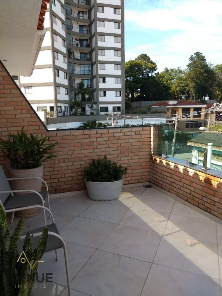 Sobrado, 3 quartos, 350 m² - Foto 1