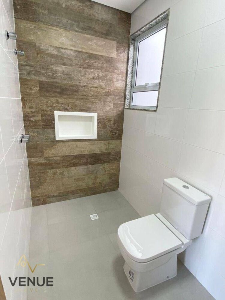 Sobrado, 3 quartos, 240 m² - Foto 2