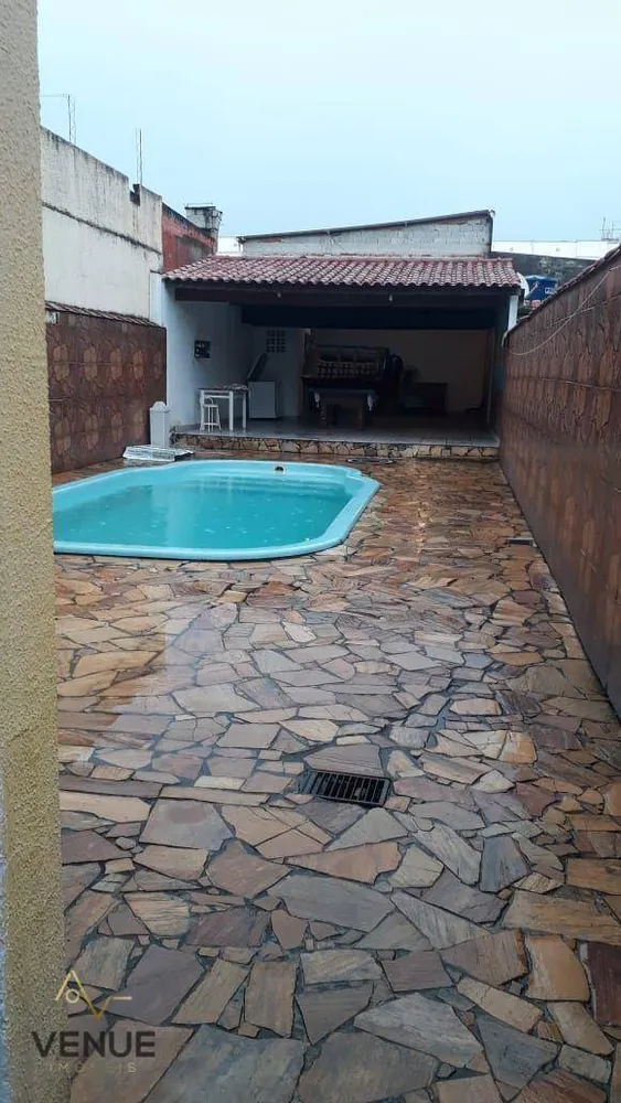 Casa, 3 quartos, 300 m² - Foto 1